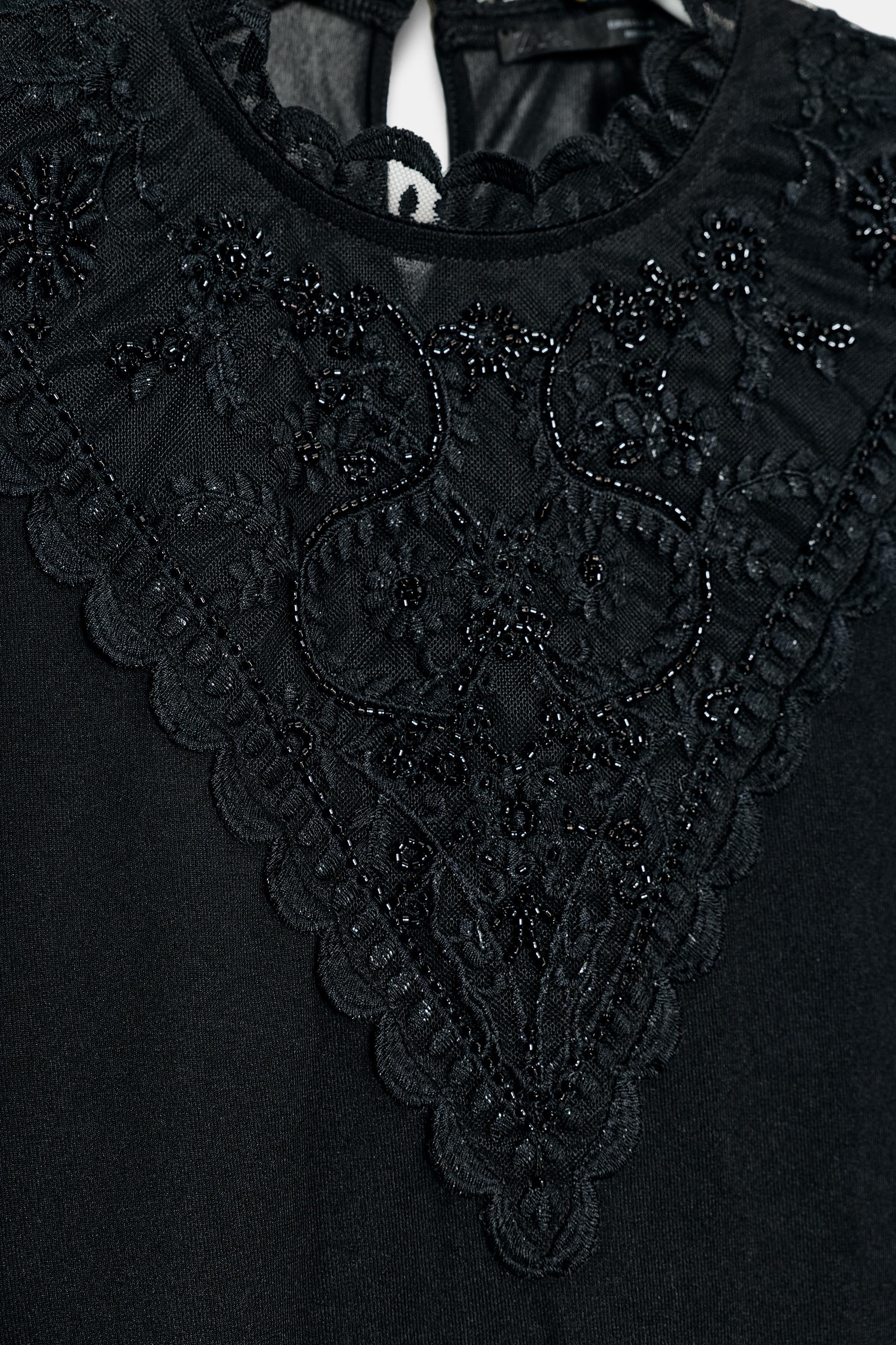 EMBROIDERED LONG SLEEVE TOP